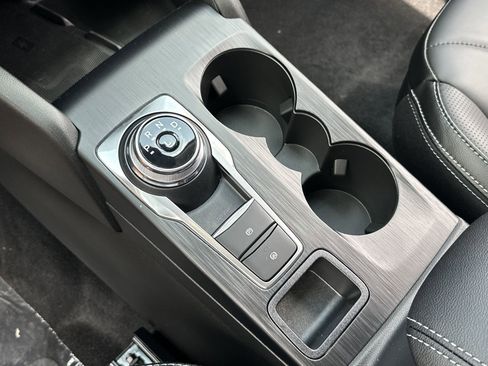 New 2025 Ford Escape SE w/ PHEV Premium Package image 10