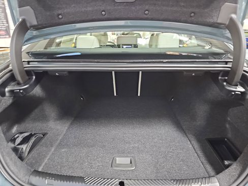 New 2026 BMW i5 eDrive40 w/ Premium Package image 14