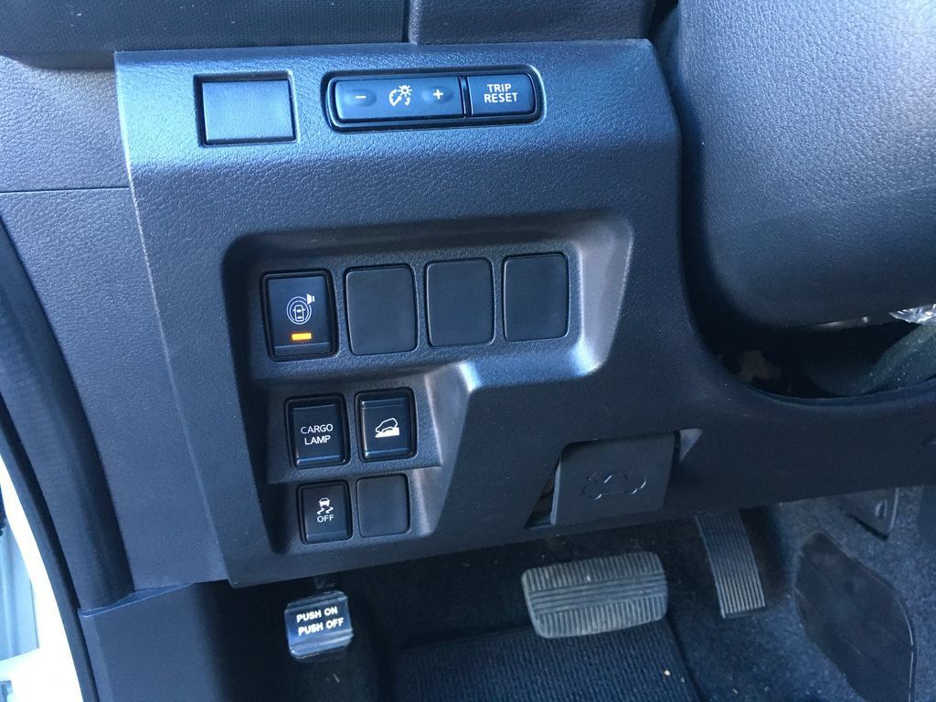 Used 2023 Nissan Frontier SV w/ Midnight Edition Package AWD/4WD image 19