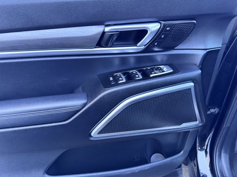 Used 2023 Kia Telluride SX X-Line image 18