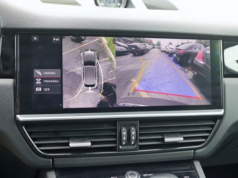 Used 2019 Porsche Cayenne AWD/4WD image 22