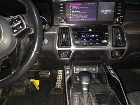 Used 2021 Kia Sorento SX image 23
