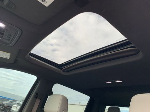 Used 2019 GMC Sierra 1500 SLT w/ SLT Premium Plus Package image 16