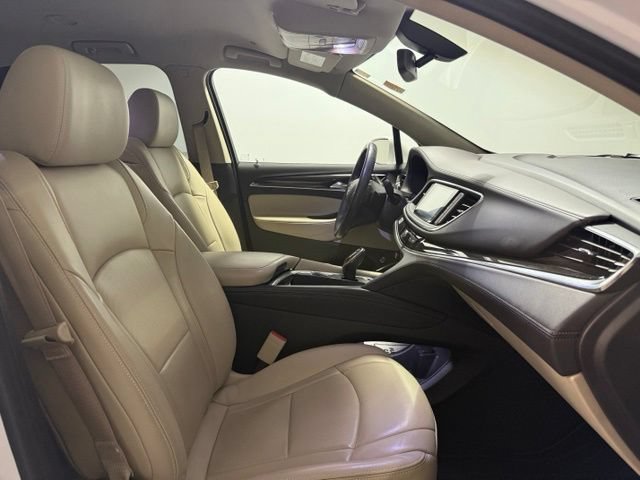 Certified 2019 Buick Enclave Essence w/ LPO, Sport Appearance Package FWD image 30
