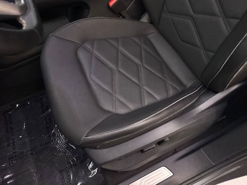 Used 2024 Volkswagen Atlas SE w/ Panoramic Sunroof Package AWD/4WD image 30