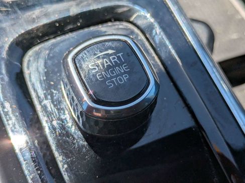 Used 2023 Volvo XC60 B5 Plus w/ Protection Package Premier image 28