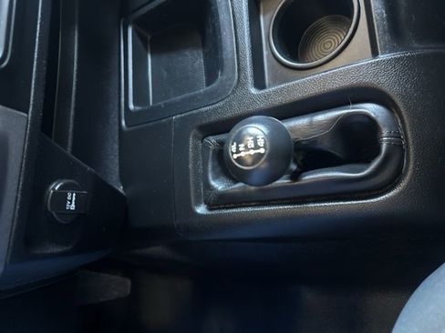 Used 2014 RAM 2500 Tradesman w/ Chrome Appearance Group image 27