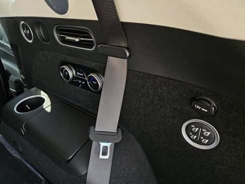 New 2026 Genesis GV80 2.5T Advanced image 13