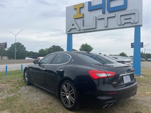 Used 2018 Maserati Ghibli S GranSport Q4 AWD/4WD image 16