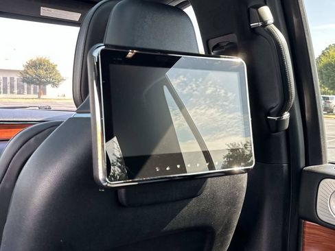 Used 2019 Lincoln Navigator L Reserve AWD/4WD image 21