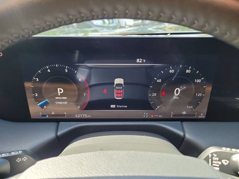 Certified 2025 Nissan Armada SL AWD/4WD image 23
