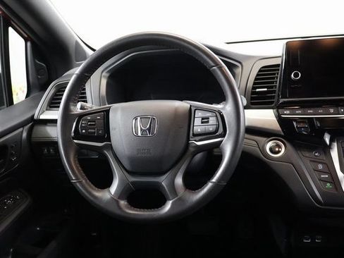 Used 2025 Honda Odyssey Sport-L image 16