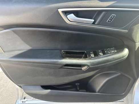 Used 2017 Ford Edge SEL w/ Equipment Group 201A AWD/4WD image 19