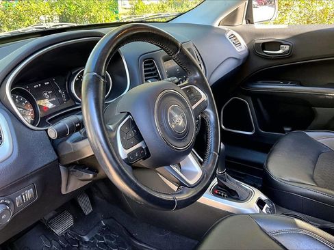 Used 2020 Jeep Compass Latitude image 14