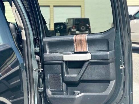 Used 2015 Ford F150 Lariat image 24