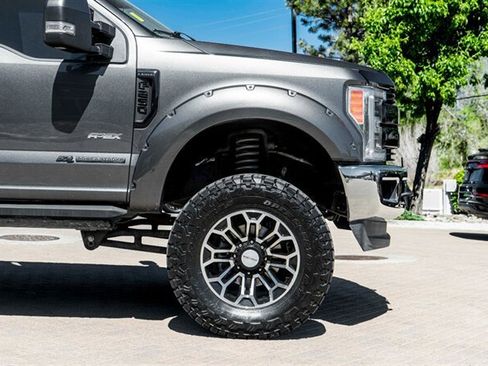 Used 2019 Ford F250 Lariat w/ Lariat Ultimate Package AWD/4WD image 13