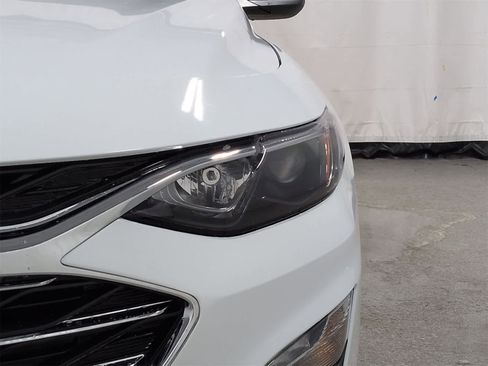 Used 2023 Chevrolet Malibu LT image 11