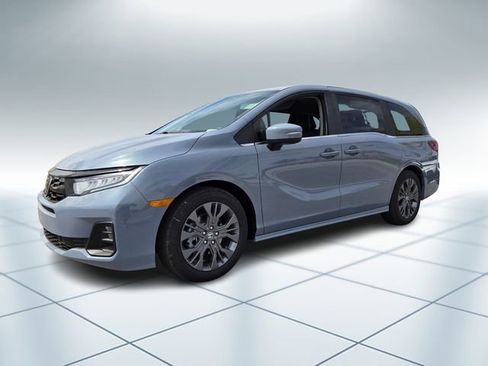 New 2026 Honda Odyssey Touring image 2