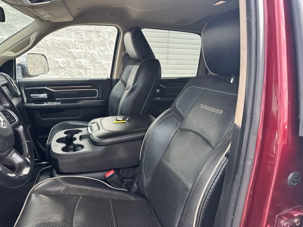 Used 2022 RAM 3500 Laramie AWD/4WD image 11