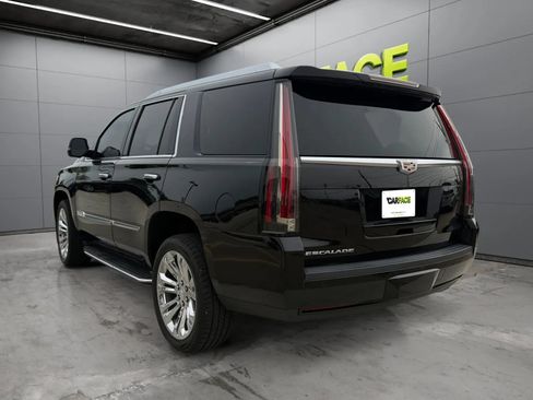 Used 2018 Cadillac Escalade Premium Luxury w/ LPO, Radiant Package AWD/4WD image 9