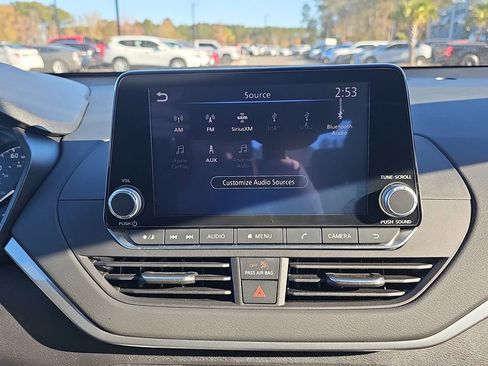 Used 2025 Nissan Altima 2.5 S image 26