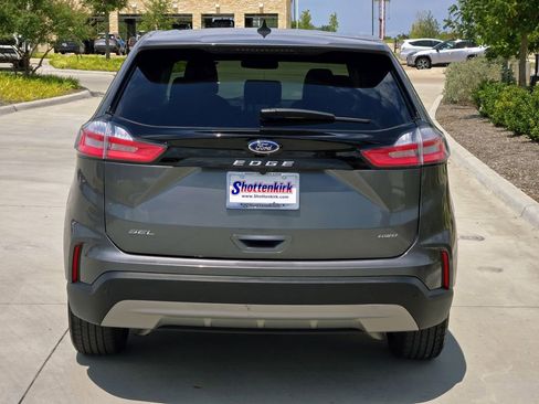 Used 2024 Ford Edge SEL AWD/4WD image 7