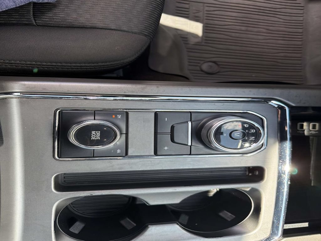 Used 2019 Ford Expedition XLT AWD/4WD image 30