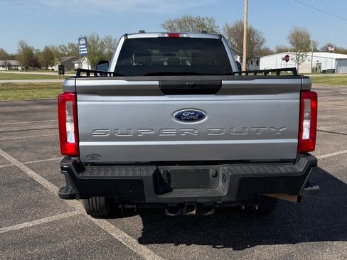 Used 2024 Ford F250 XL AWD/4WD image 7