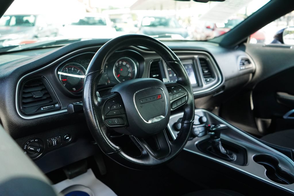 Used 2022 Dodge Challenger GT RWD image 5