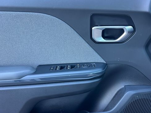 Used 2025 Kia K4 EX image 11