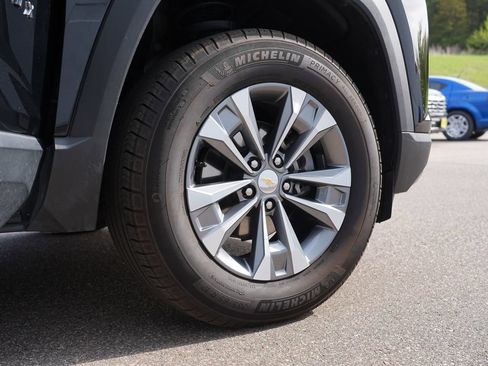 Used 2025 Chevrolet Equinox LT AWD/4WD image 32