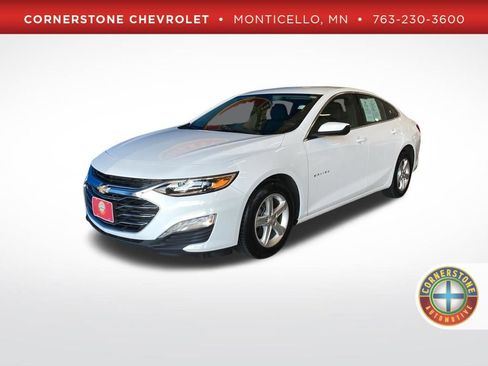 Used 2024 Chevrolet Malibu LT FWD image 1