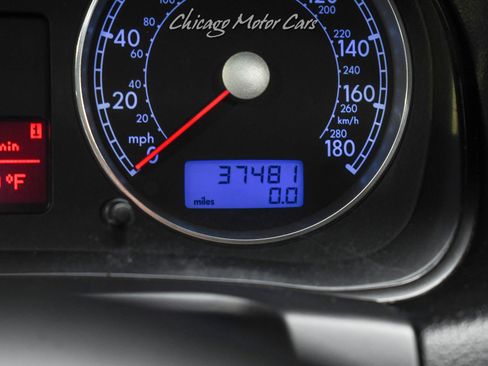 Used 2004 Volkswagen R32 image 11