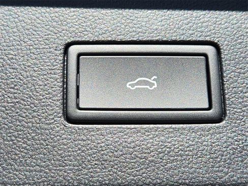 New 2026 Volkswagen Atlas SEL Premium R-Line image 24