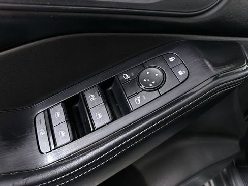 Used 2025 Nissan Rogue SV AWD/4WD image 24