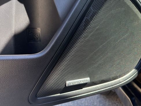 Used 2023 Subaru Outback Limited image 13