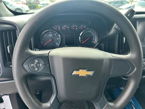 Used 2018 Chevrolet Silverado 2500 W/T image 8