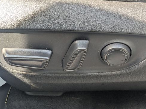 Used 2024 Toyota RAV4 XLE FWD image 15