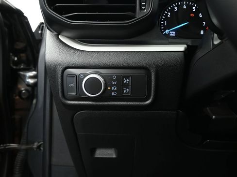 Used 2020 Ford Explorer XLT image 12