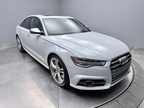 Used 2017 Audi S6 Premium Plus w/ S6 Sport Package AWD/4WD image 3