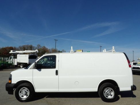 Used 2020 Chevrolet Express 2500 w/ Safety Package image 57