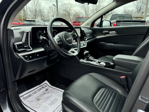 Used 2023 Kia Sportage SX FWD image 11