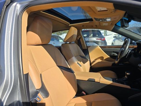 Used 2022 Lexus ES 350 w/ Premium Package image 12