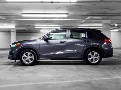 Certified 2025 Honda HR-V LX image 13