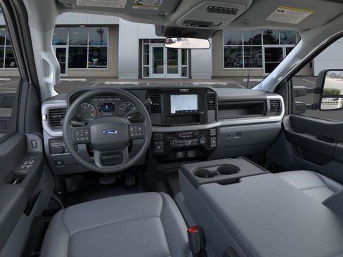 New 2026 Ford F550 4x4 Crew Cab image 52