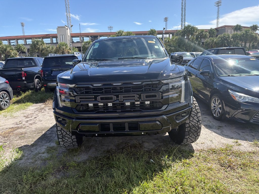 Used 2025 Ford F150 Raptor AWD/4WD image 5