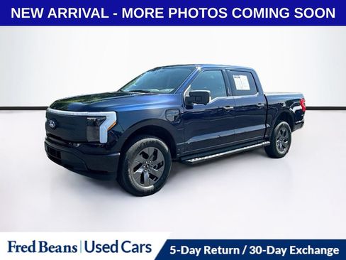 Used 2024 Ford F150 Lightning XLT AWD/4WD image 11
