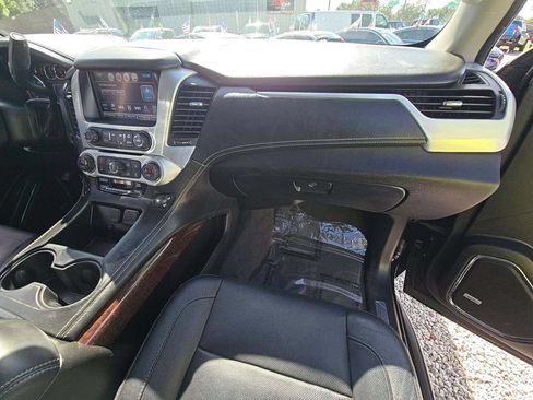 Used 2019 GMC Yukon XL SLT AWD/4WD image 7