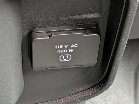 Used 2021 RAM 1500 Laramie w/ Trailer Tow Group AWD/4WD image 22