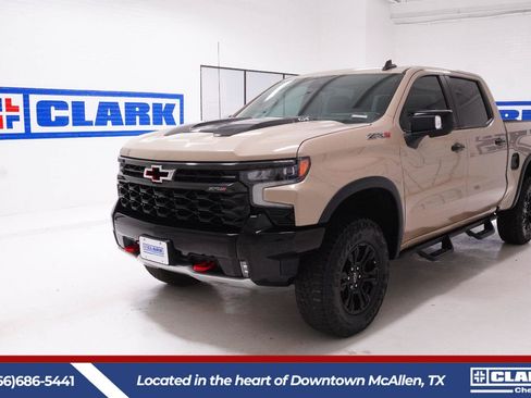 Used 2022 Chevrolet Silverado 1500 ZR2 w/ Technology Package AWD/4WD image 1